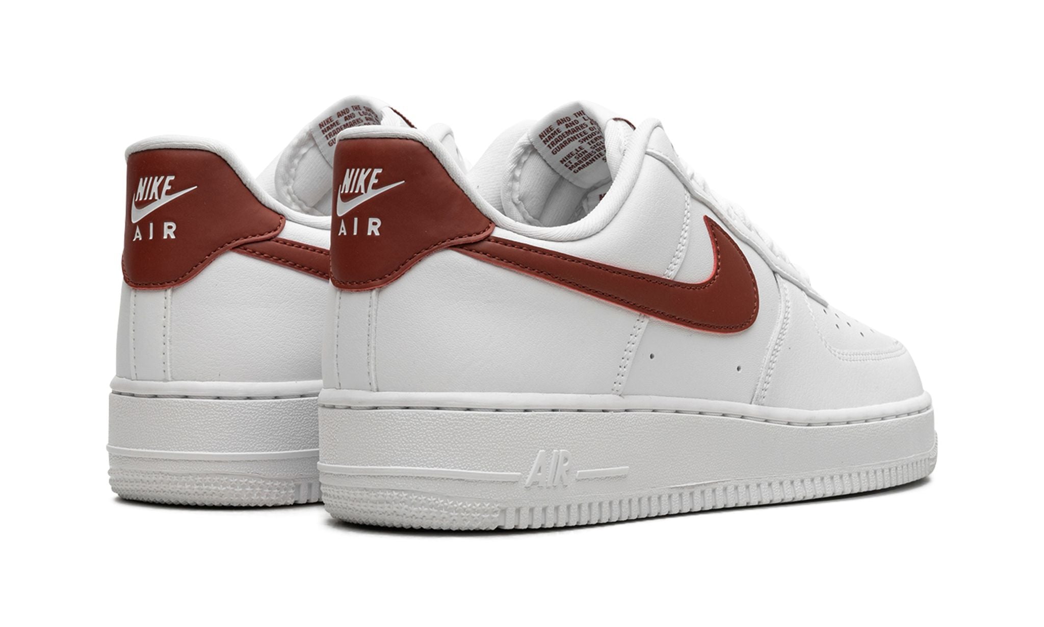 Nike air force 1 07 le low women's white store